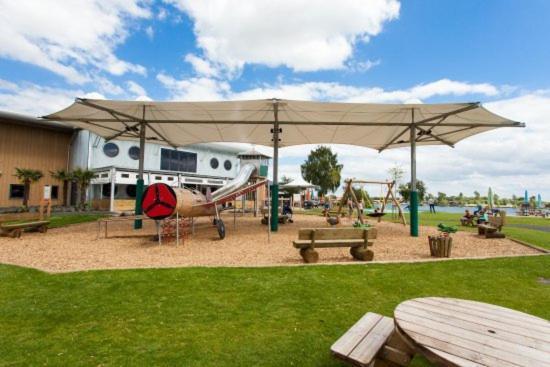 Beautiful 3 Bedroom Caravan With Hot Tub - Tattershall Lakes Kültér fotó